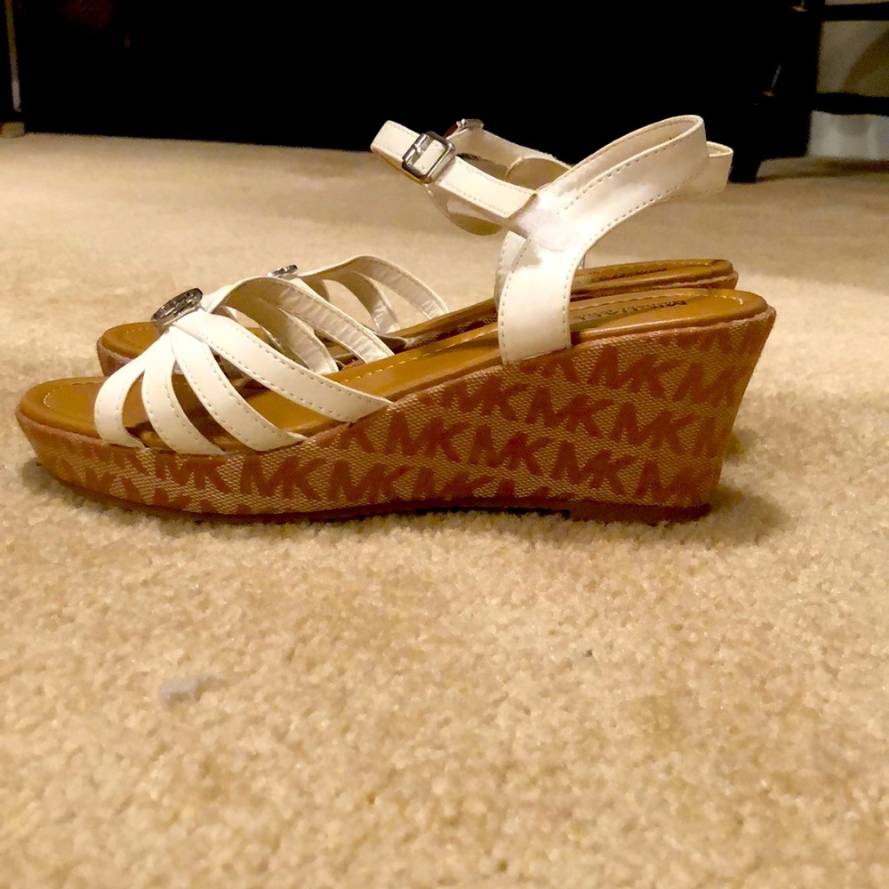 Mk heals